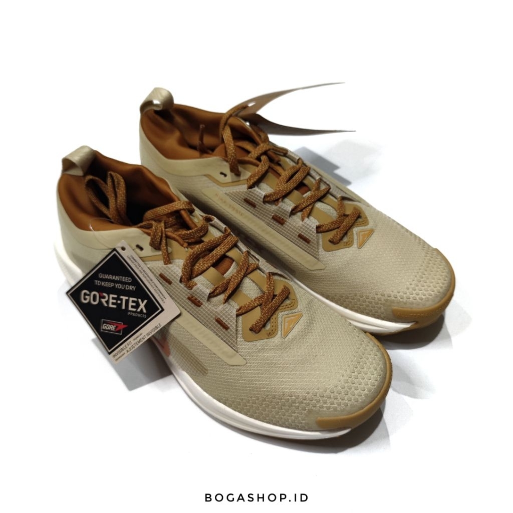 Sepatu Gunung Running Trail Nike Pegasus 5 GoreTex Waterproof Gold