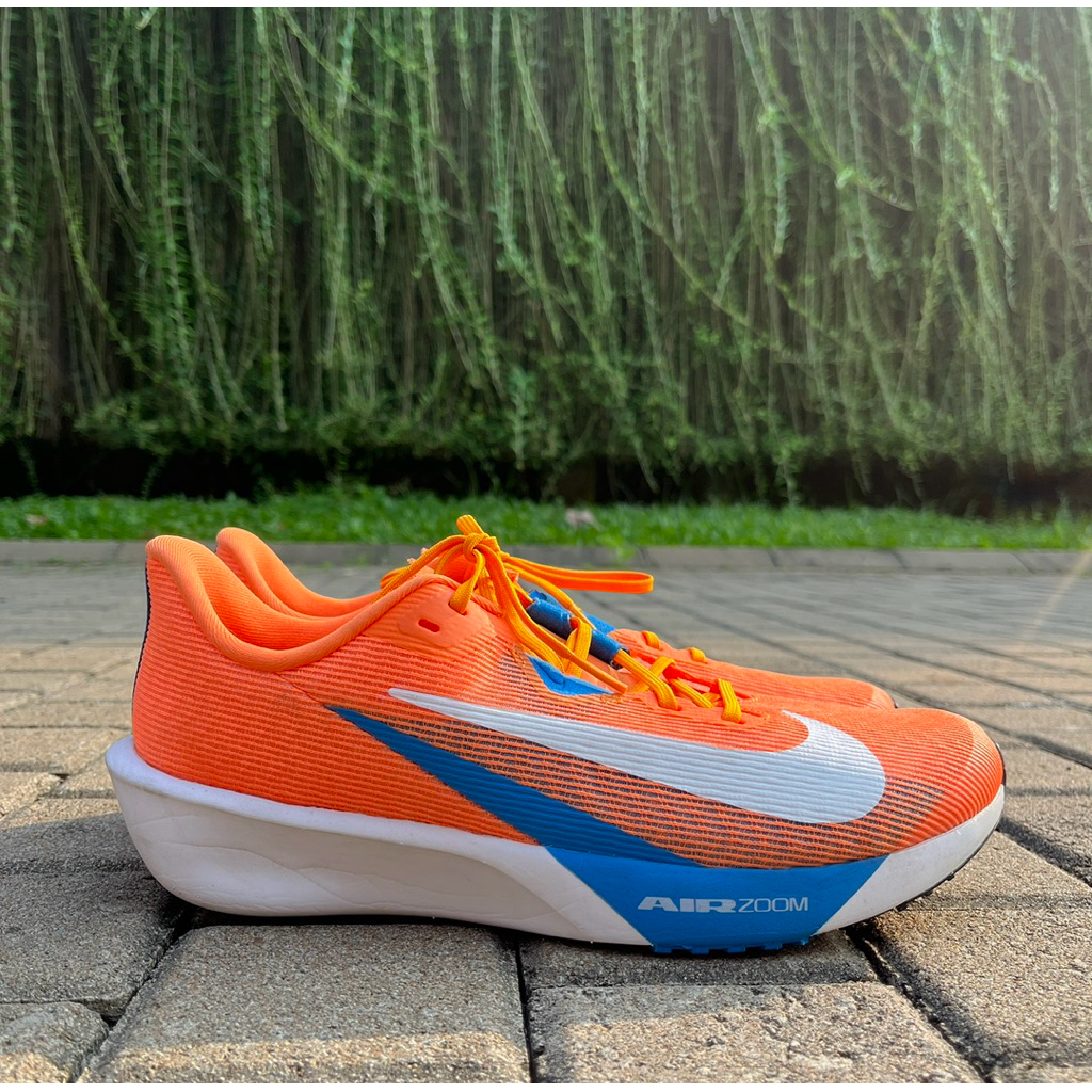 NIKE AIR ZOOM RIVAL FLY 4 SIZE US 10