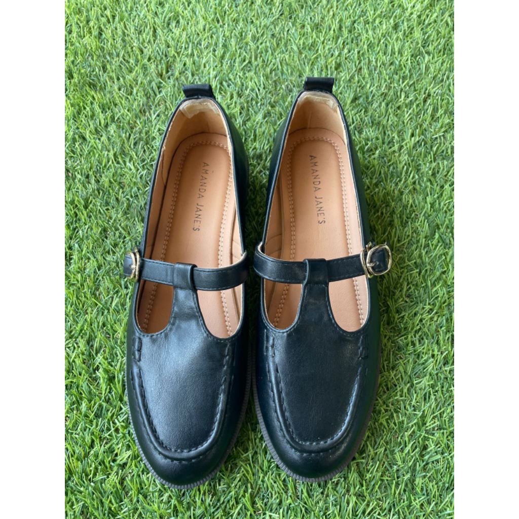 sepatu amanda jane's