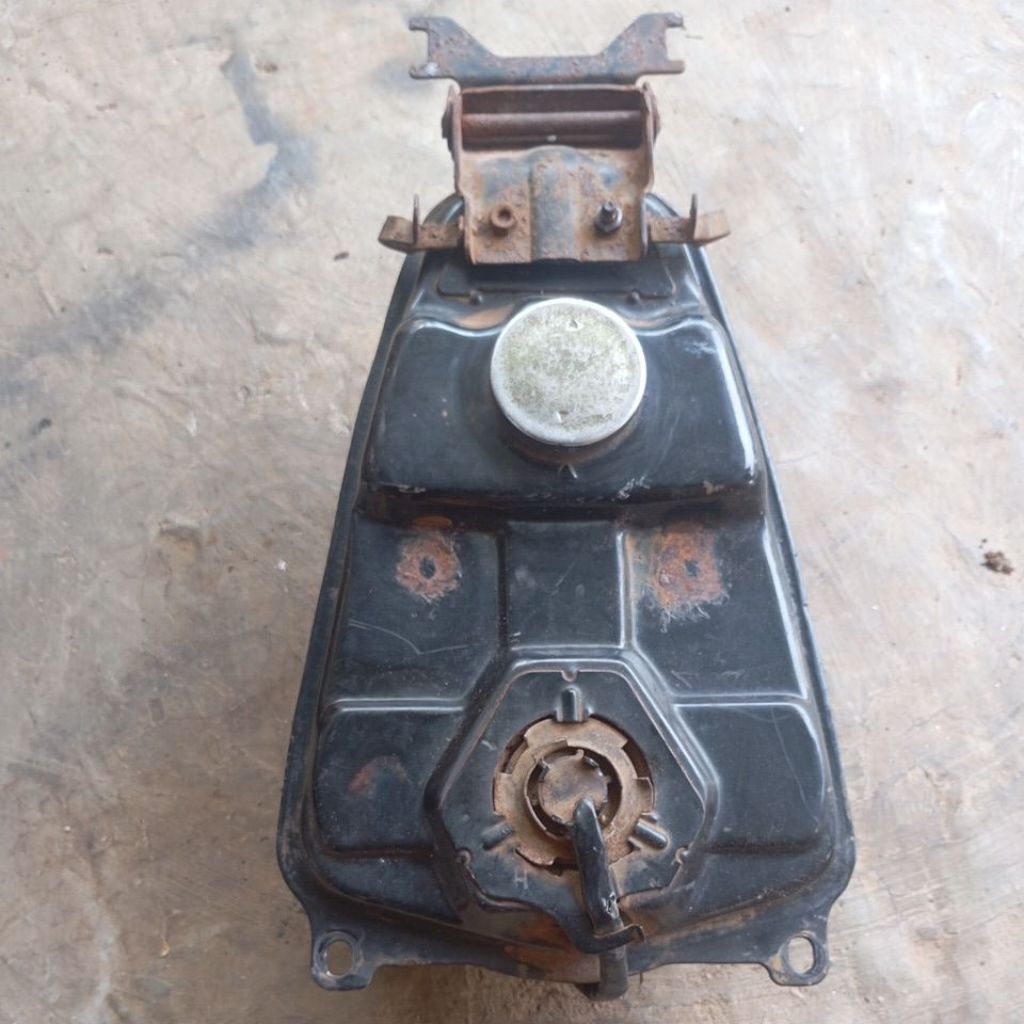 Jual Tangki Motor Honda Supra X Lama Supra Fit lama Bekas set Engsel Original