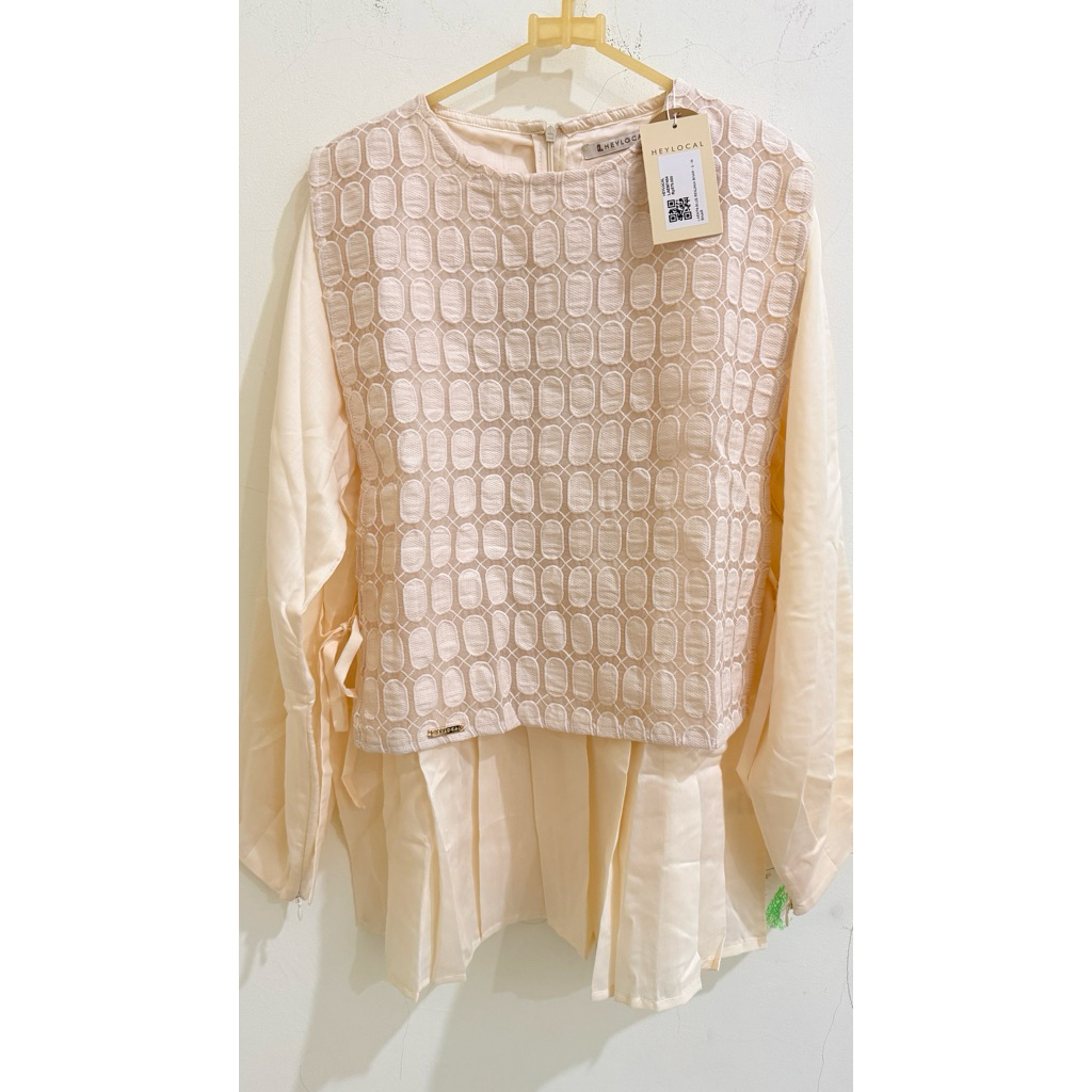 Heylocal Blouse Renjana Binar