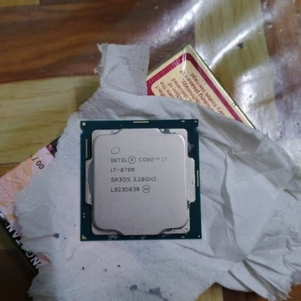 Processor intel i7 8700 bekas unit only, kondisi normal, lolos tes
