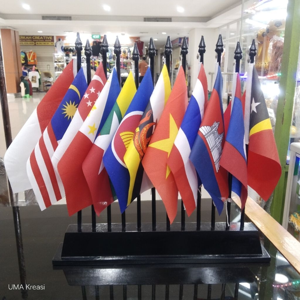 Bendera Meja 12 Tiang | Tiang Meja Lubang 12 | Bendera Meja 12 Tiang