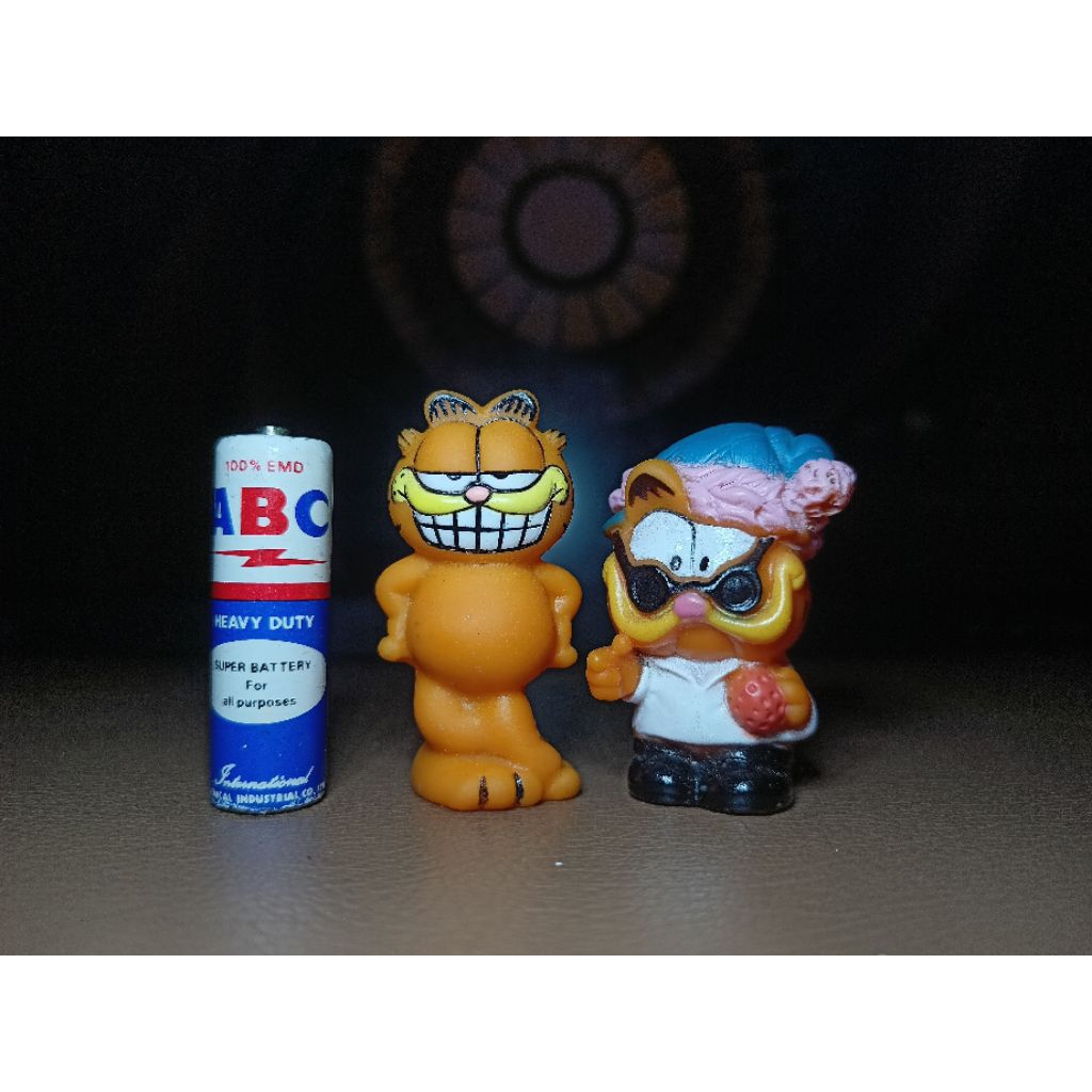 Garfield figure
