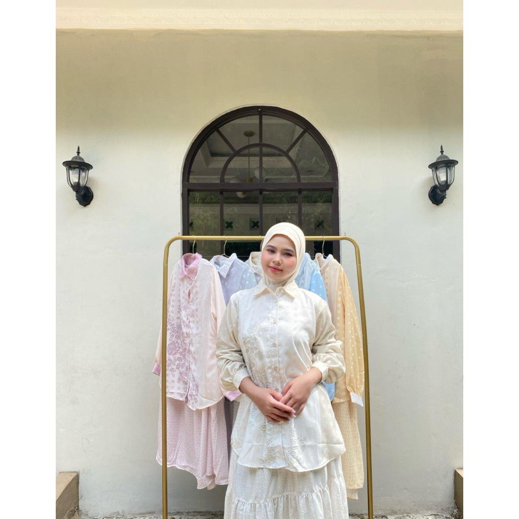 Safiya Pastel Bloom by Yunira Hijab koleksi pastel lembut dengan motif minimalis