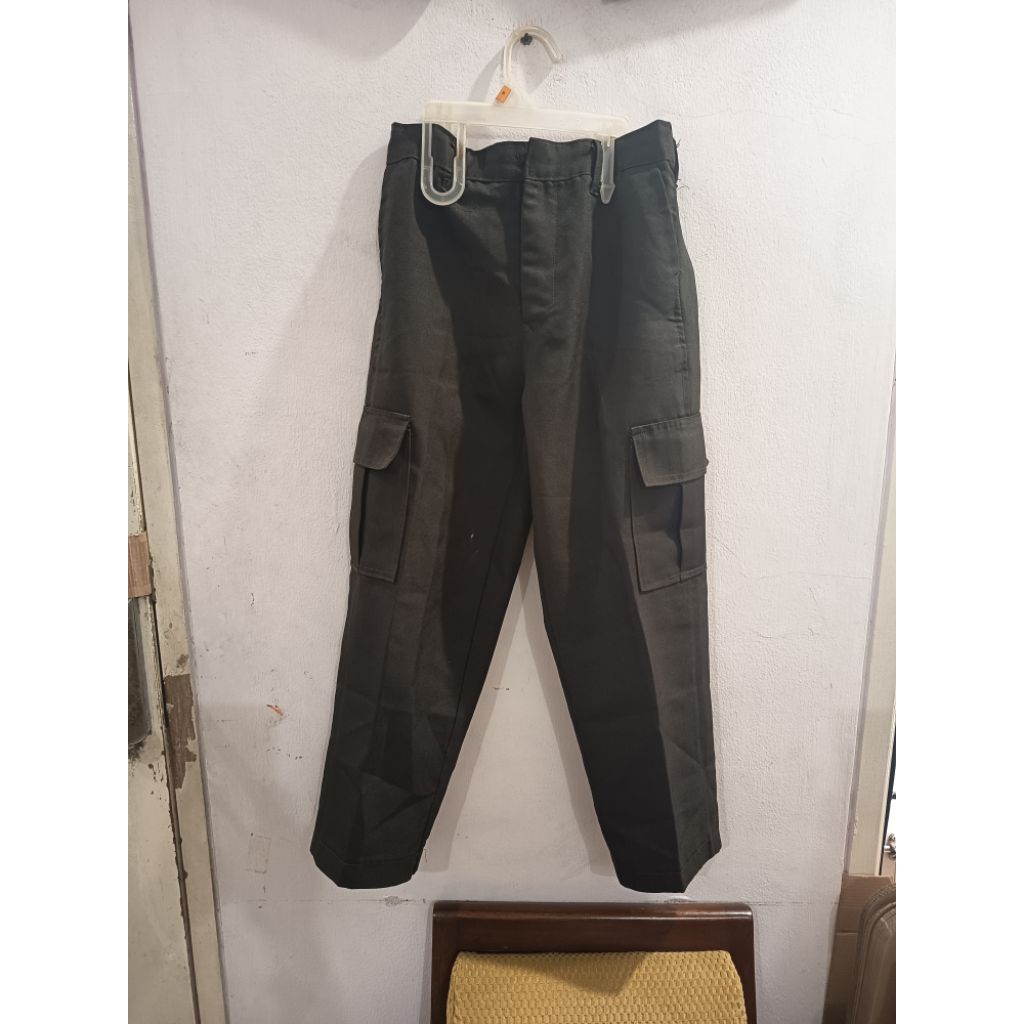 celana seragam pramuka SD PRELOVED