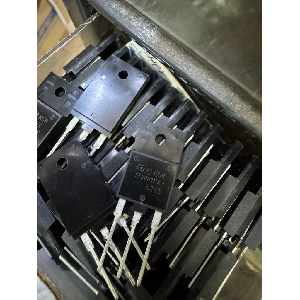 TRANSISTOR IGBT ST 2001 ST2001