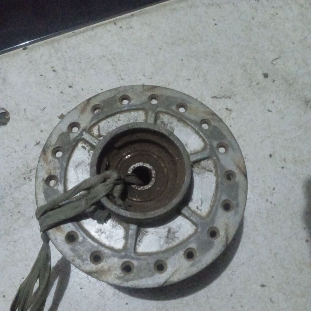 Tromol depan Revo lama/lancip original
