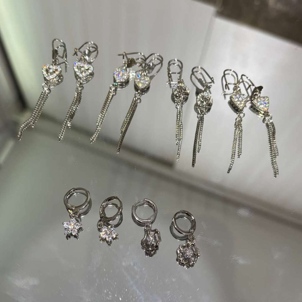 Anting Jepit Silver Berlian Bentuk Hati | Anting Korea