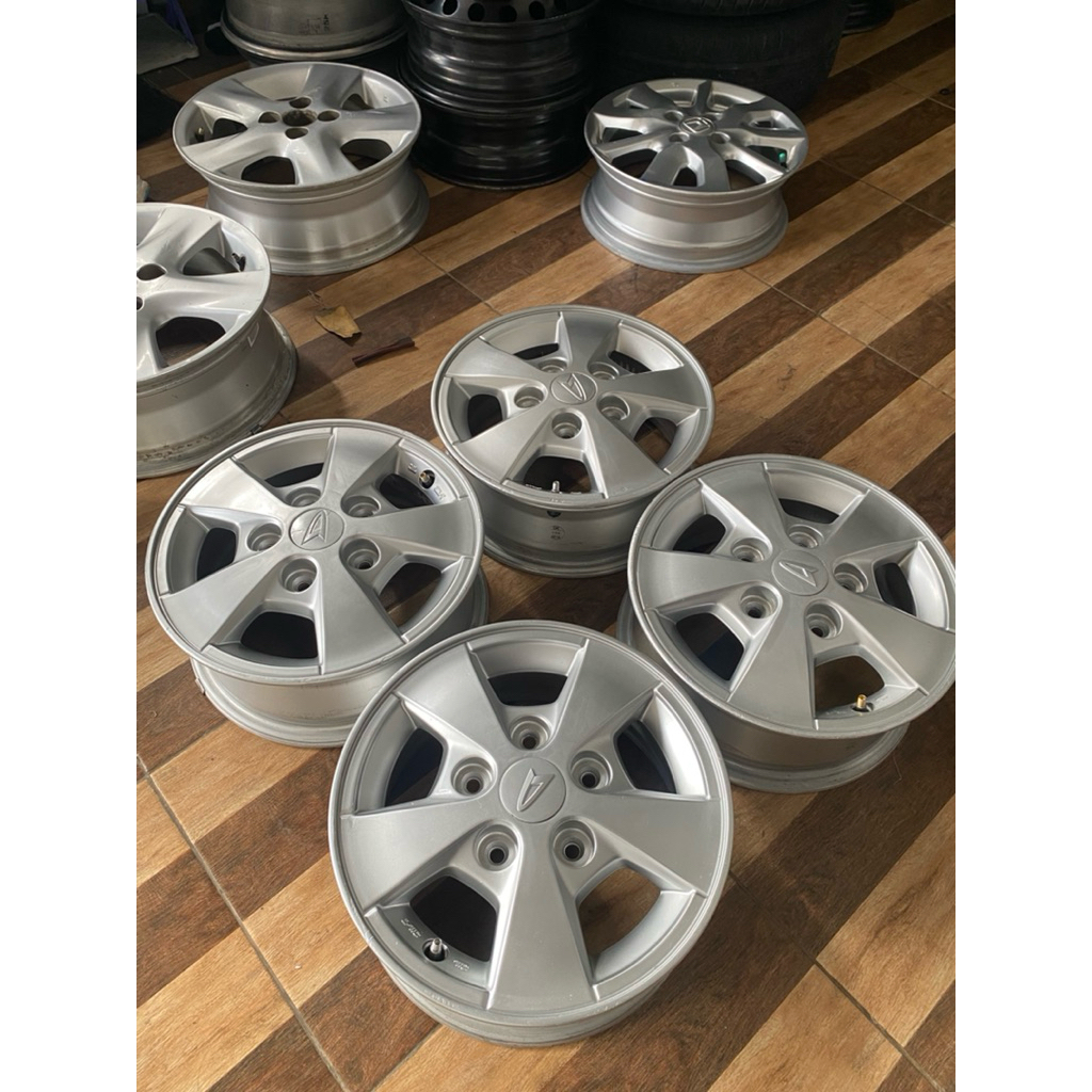 velg daihatsu granmax r13 5x114.3
