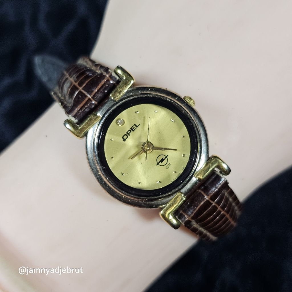Jam Opel Silver Gold Black Ladies Vintage Bekas