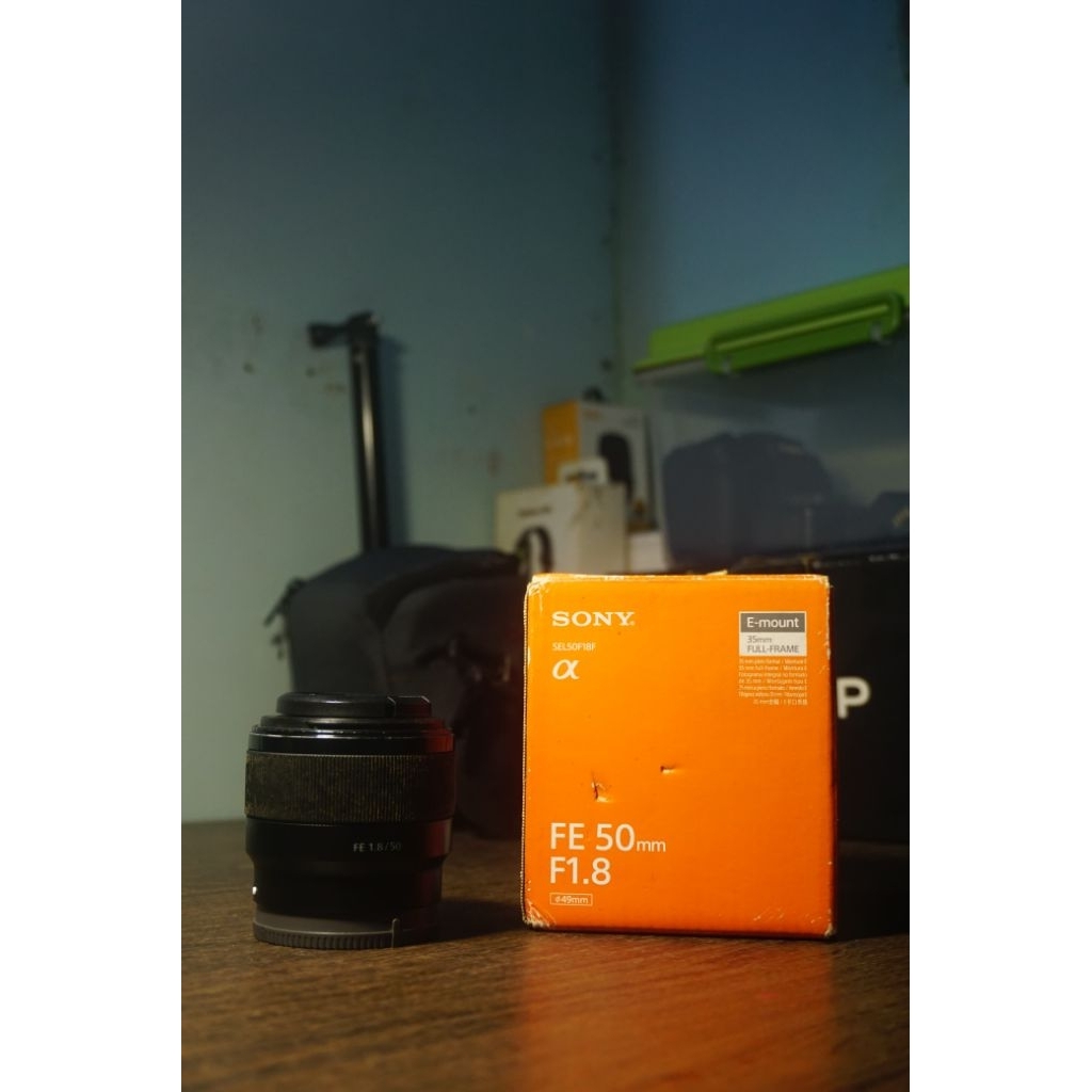 lensa fix sony FE 50mm F1.8 Second