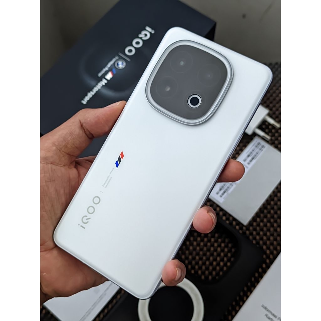 iqoo 13 5G 16/512 GB