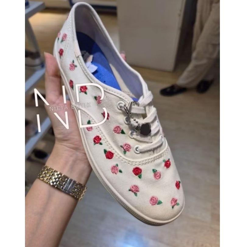 Sepatu keds champion canvas rose