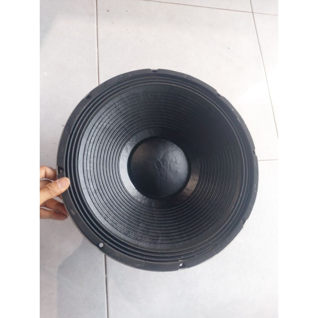 speaker 15 inch acr Excellent bekas sepul ory suara normal.peking pakai kayu
