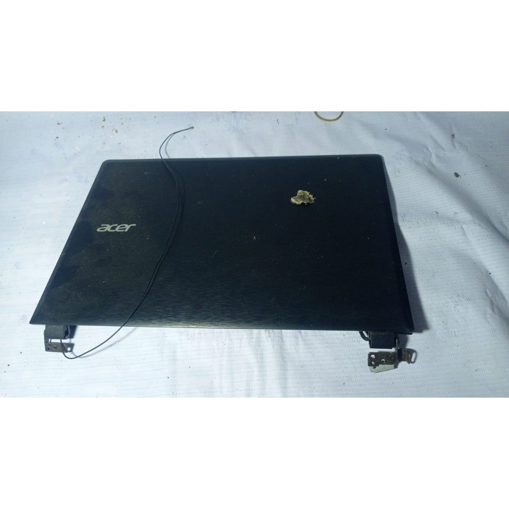 Casing atas Acer z1401