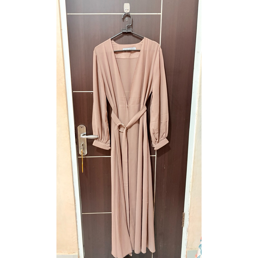 Preloved Sunny Outer Dress by LYF Official size M