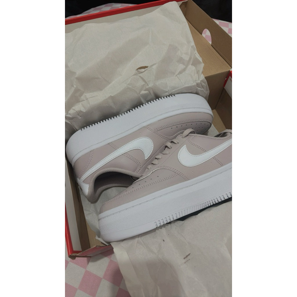 Nike Women Sportswear Court Vision Alta second