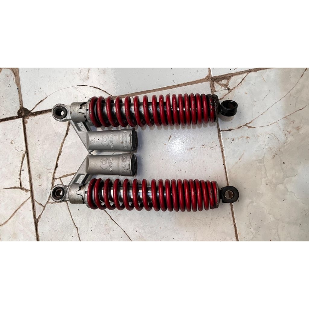 skok belakang bajaj pulsar original ukuran 32