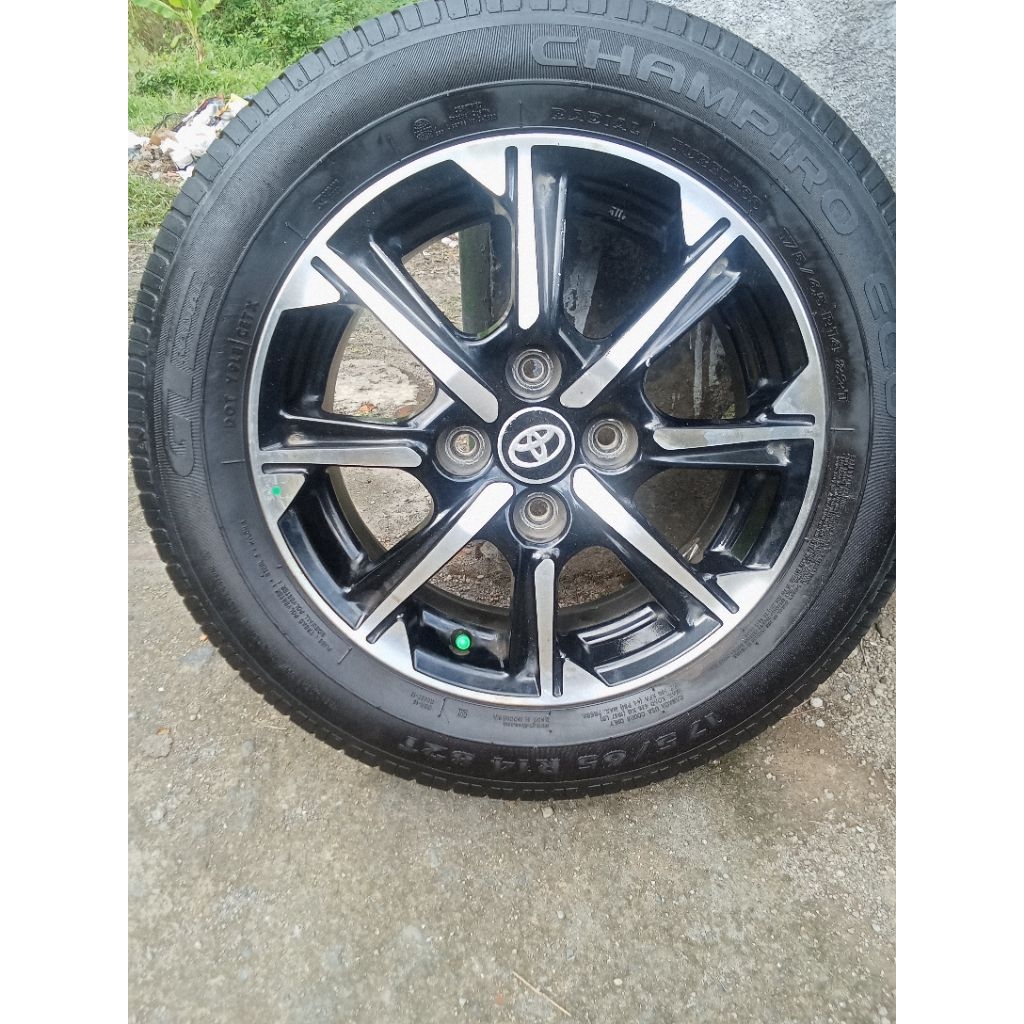 VELG SEREP CALYA RING 14 PCD 100 KOMPLIT BAN Harga perbiji.