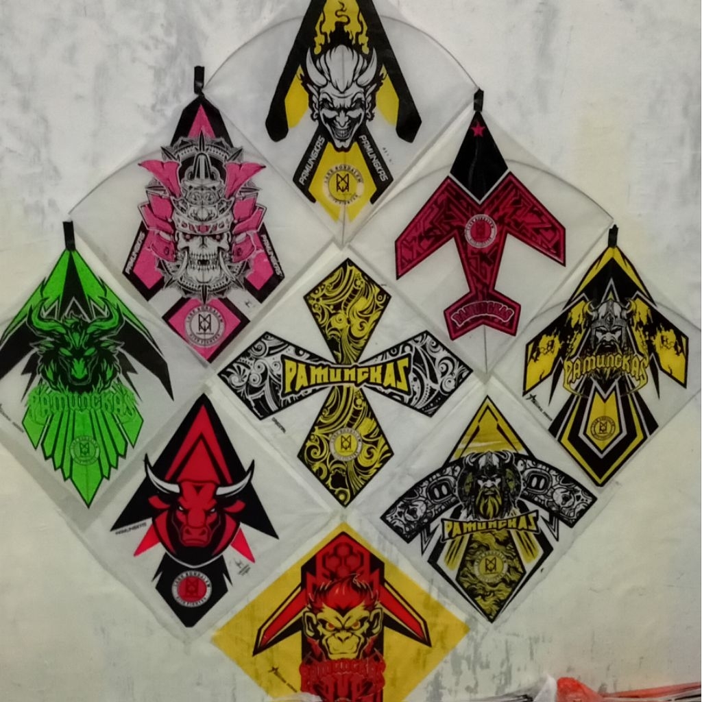 New Terlaris Layangan Sukhoi Pamungkas lilitan 2 warna 1 Ikat 50 Pcs (RANDOM)