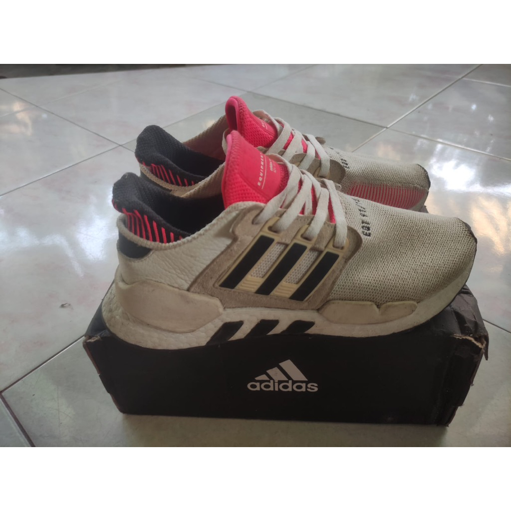 Preloved Sepatu Adidas EQT Support size 42