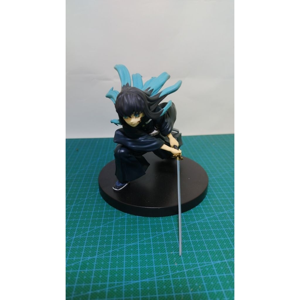action figure Demon Slayer Kimetsu No Yaiba Vibration Stars Muichiro Tokito.