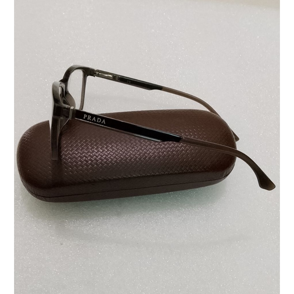 Frame kacamata PRADA