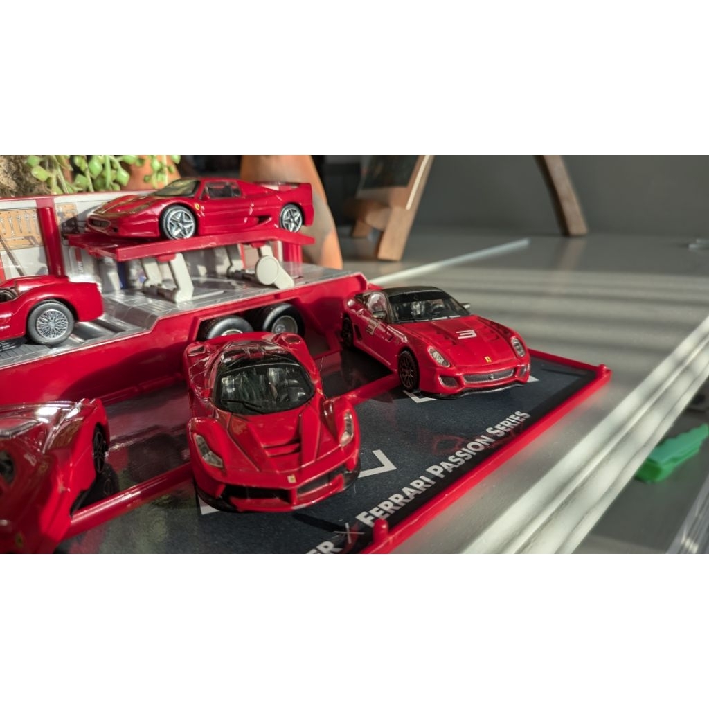 Diecast Shell Ferrari set