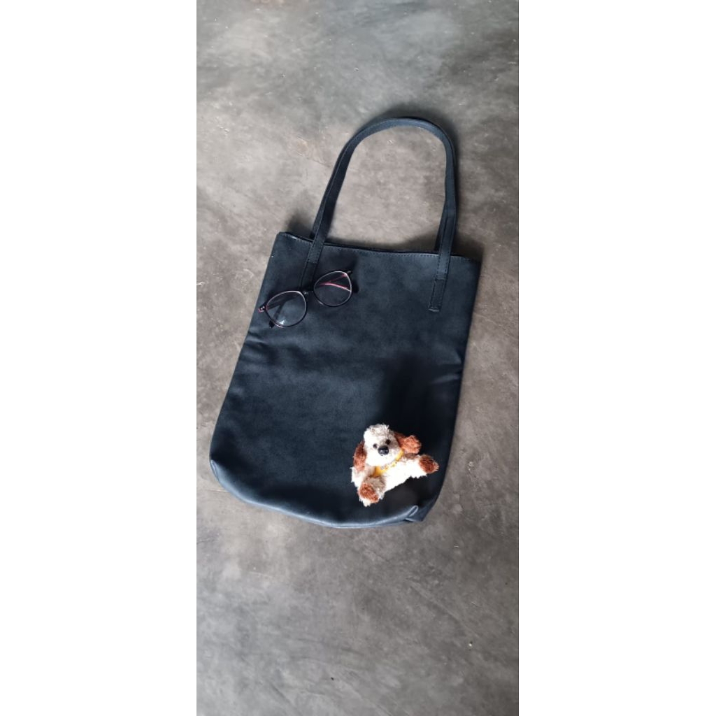tote kulit