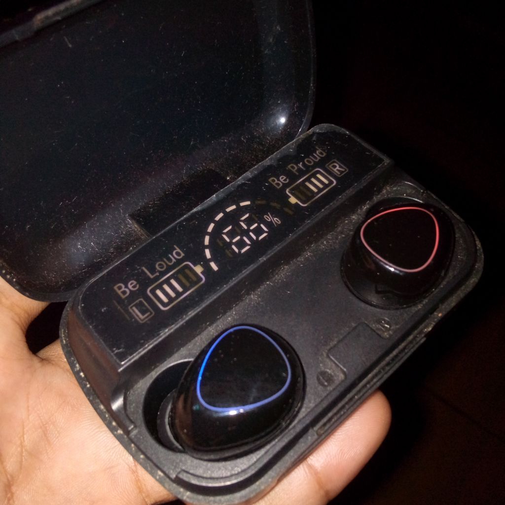 TWS M10 Bluetooth Earphone Bekas/Second - Case Powerbank Digital Display (Murah)