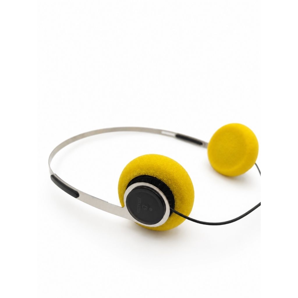 Headphone vintage retro style walkman earphones