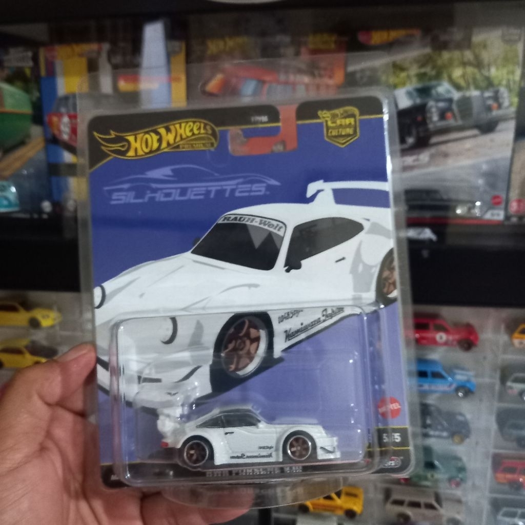 hotwheels Porsche RWB putih
