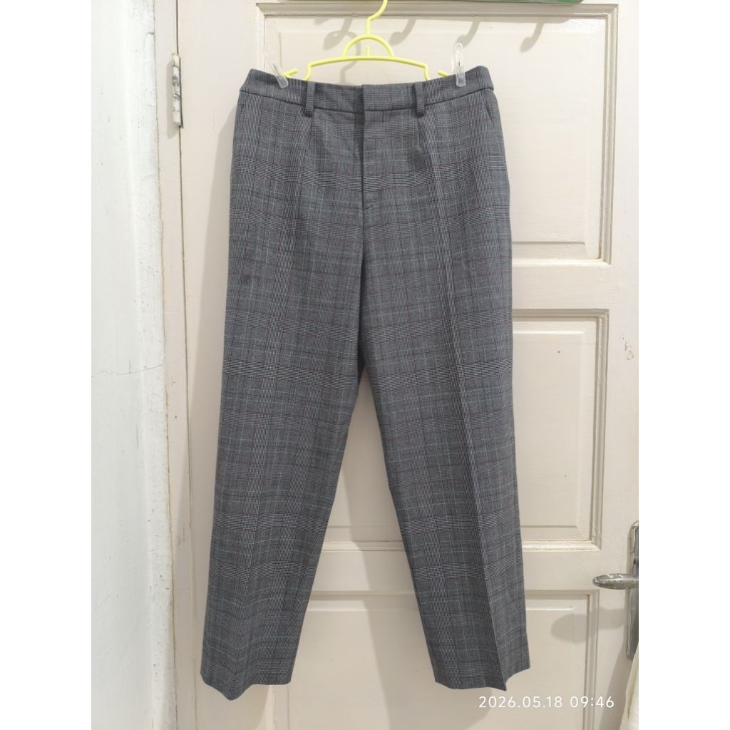 [PRELOVED] Celana Uniqlo Smart Ankle Pants Tartan Grey Size L