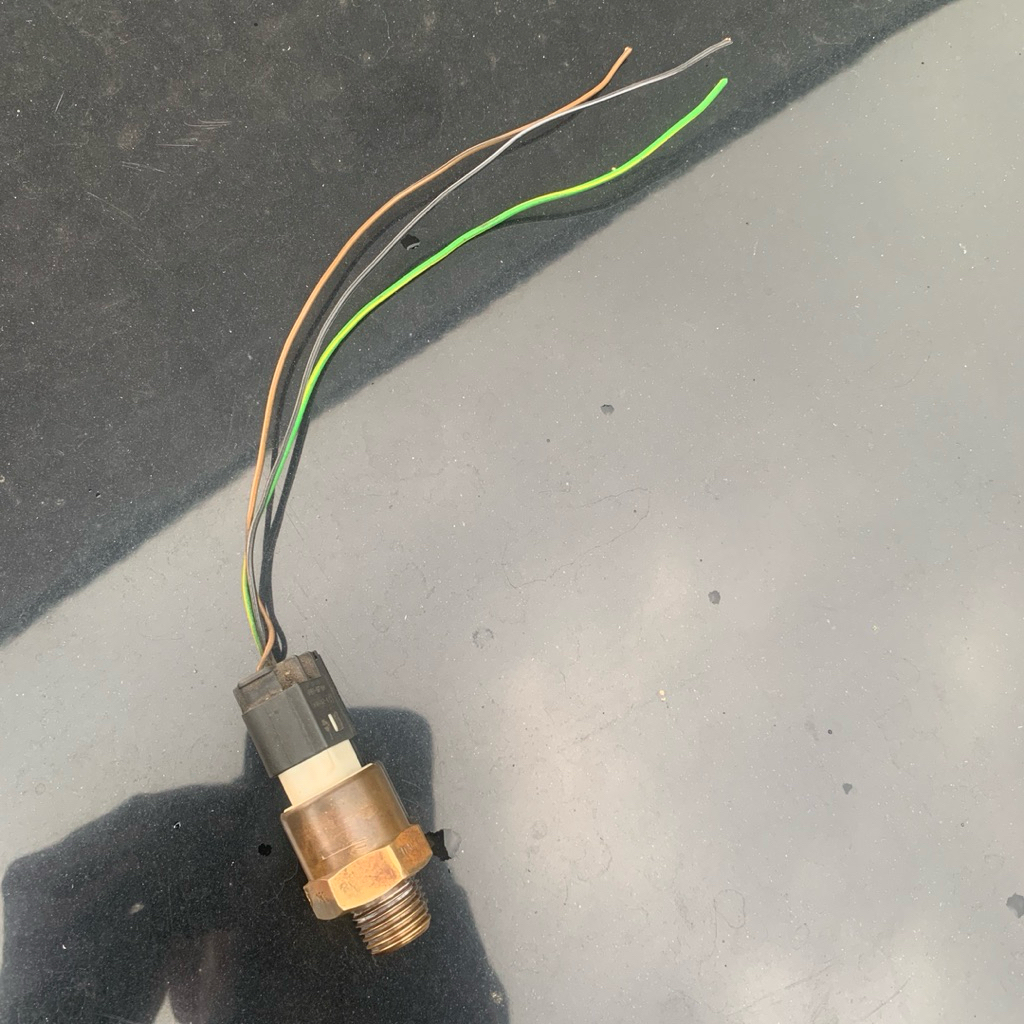 sensor temperatur radiator + soket original BMW E36 E38 E39