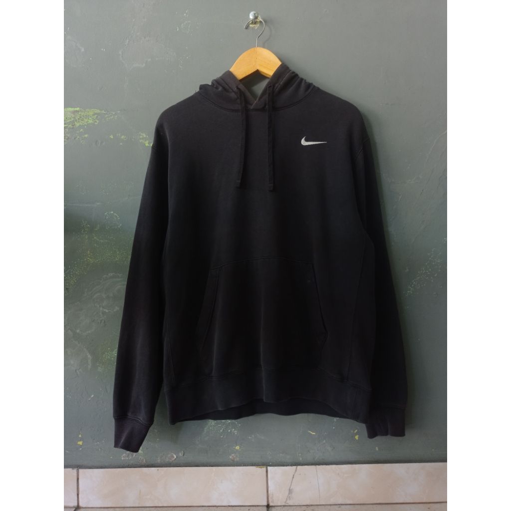 hoodie nike small logo mins (wajib chat detail)
