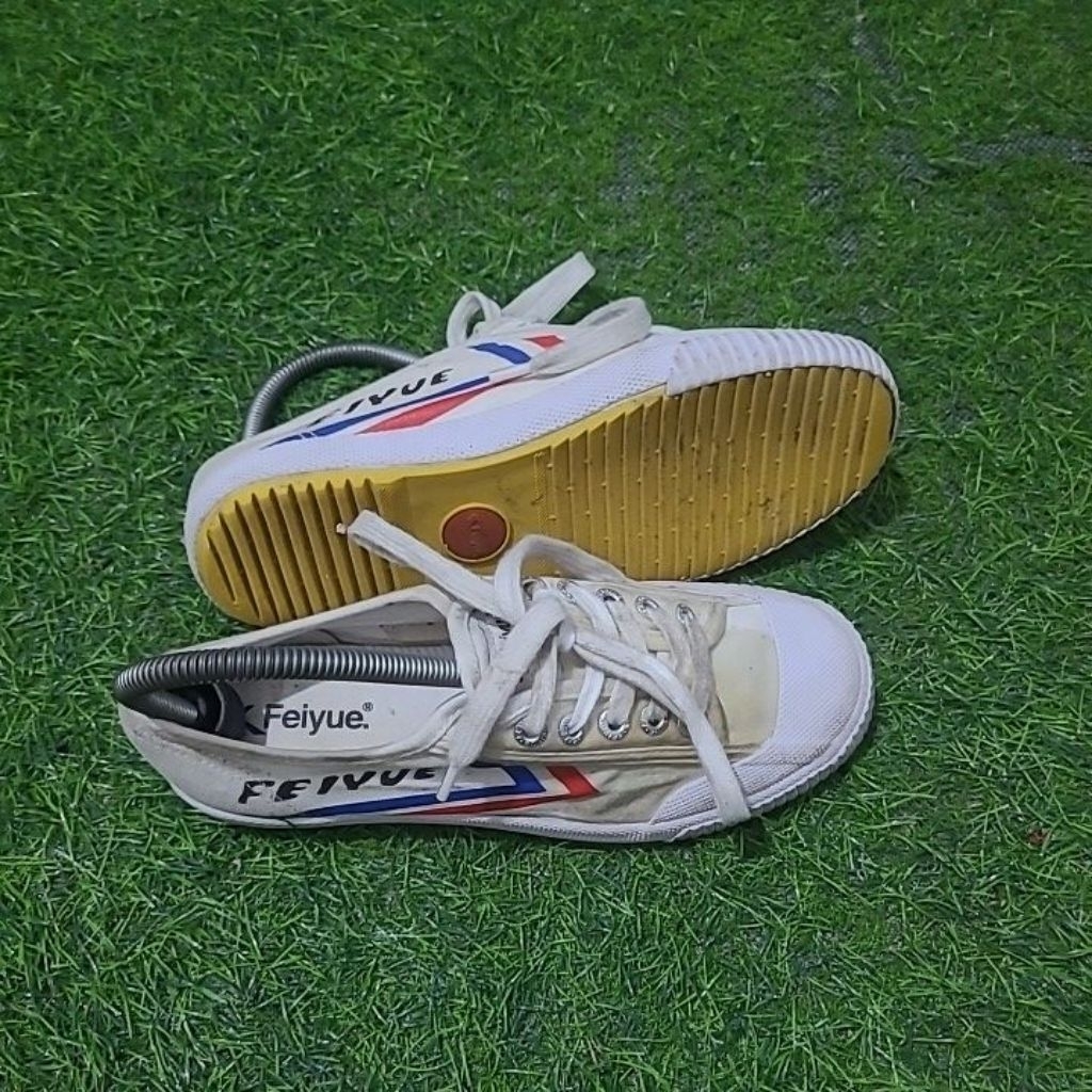 sepatu sneakers feiyue size 37