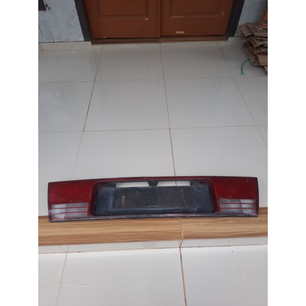 LAMPU BELAKANG STOPLAMP SUZUKI ESTEEM ORIGINAL