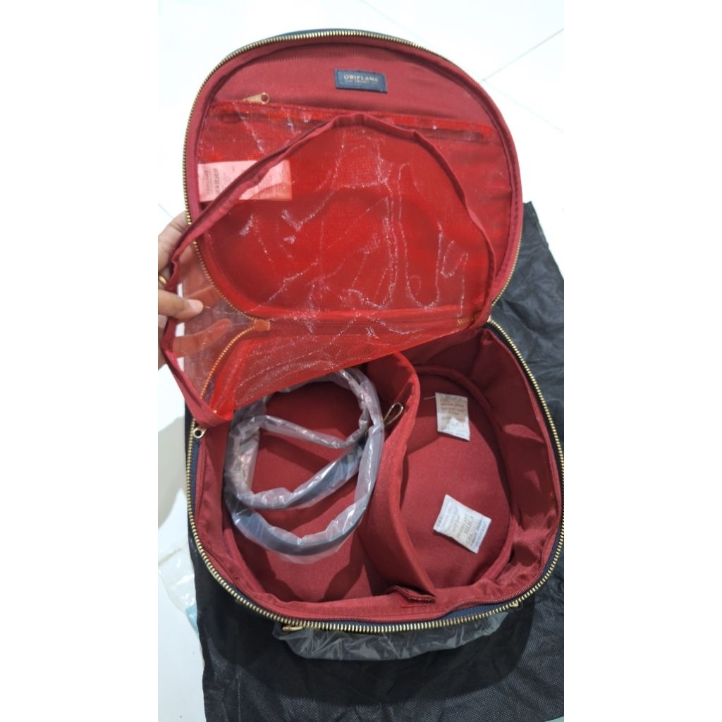 Linnea Bag Oriflame Sweden Original tas koper kecil, tas bekal,tas make up,tas bayi