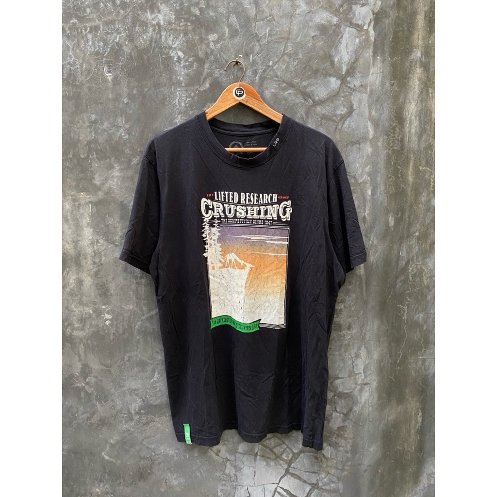 LRG tshirt
