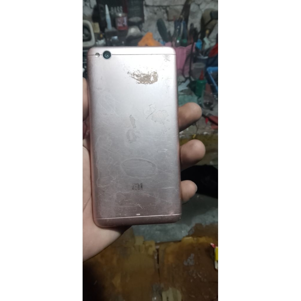 redmi 4 a matot tc pecah  batrei ada