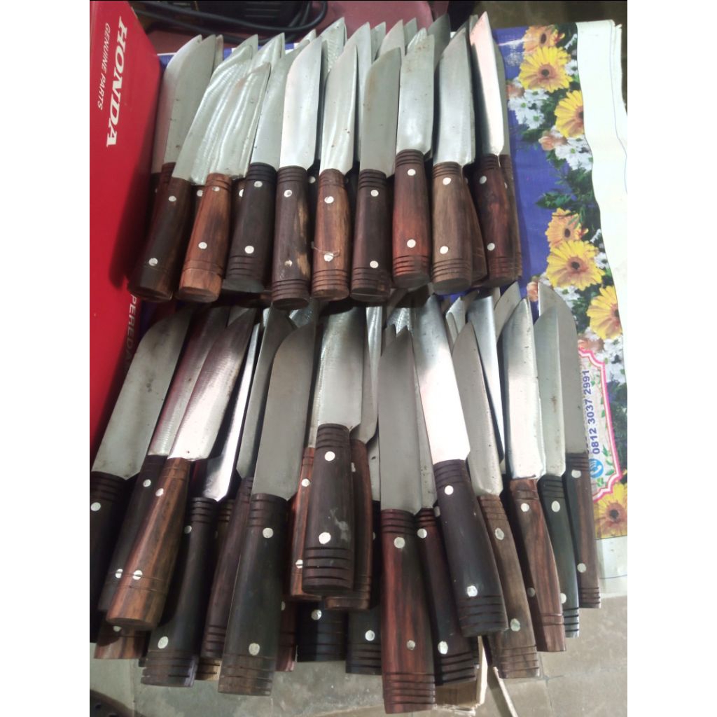 Pisau dapur baja per full tank