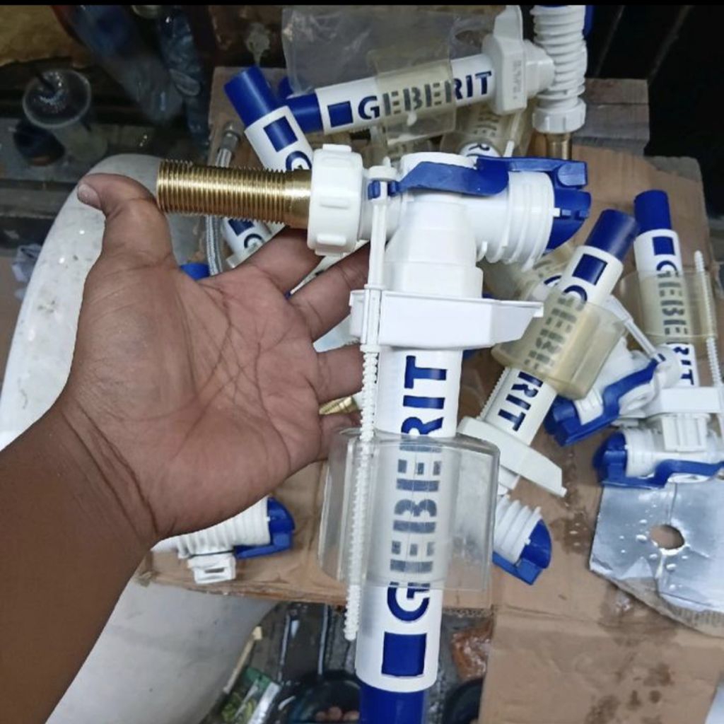 Pelampung Otomatis Toto Kloset Tanam/Duduk (Bekas Copotan)
