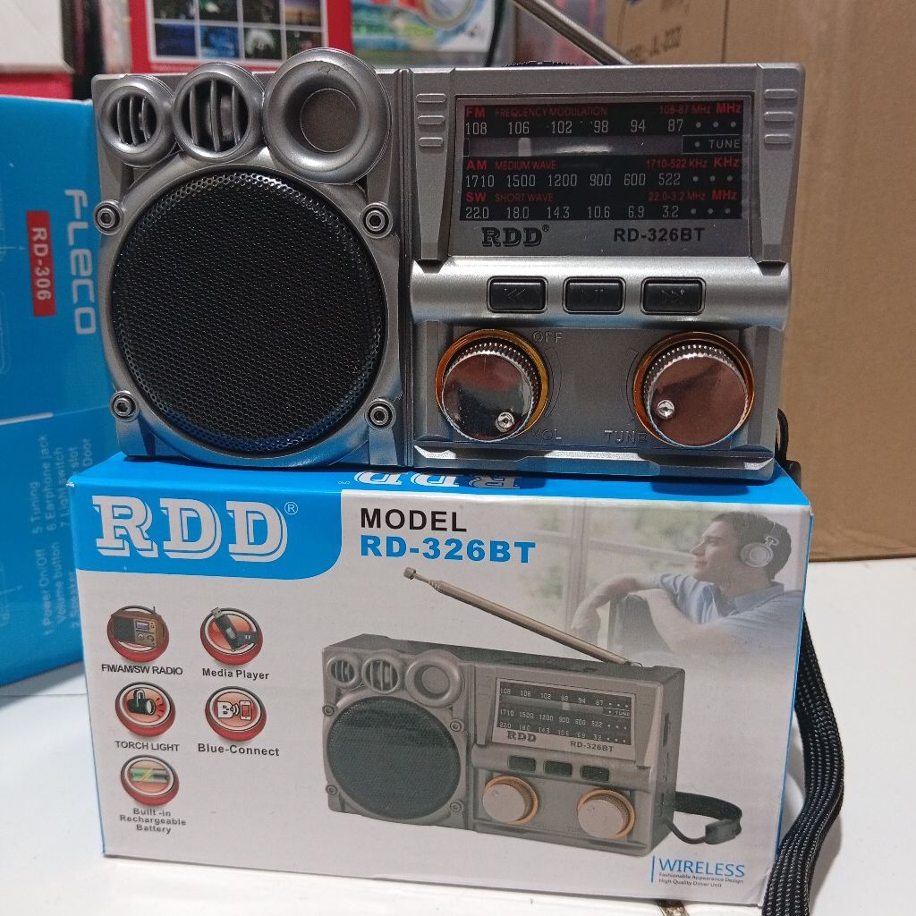 Radio Portabel RD-326BT FM/AM/SW 3 Band Radio With Usb/Tf Slots