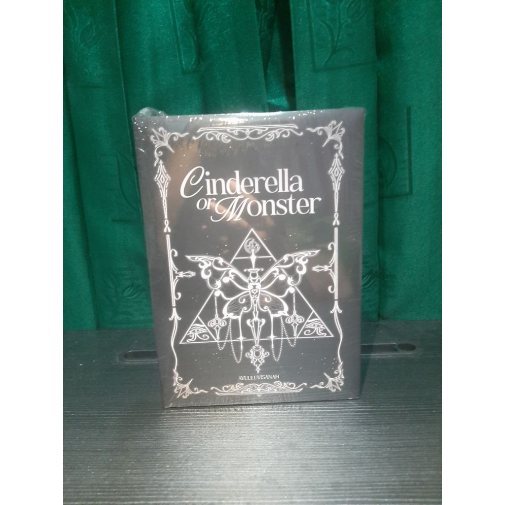wts novel segel Cinderella or monster Hardcover with full merch