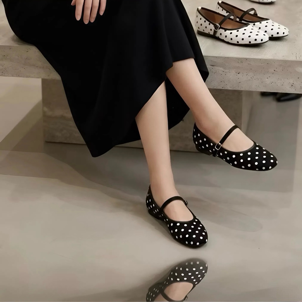 Sepatu Flatshoes Wanita Polkadot Gesper Jumbo