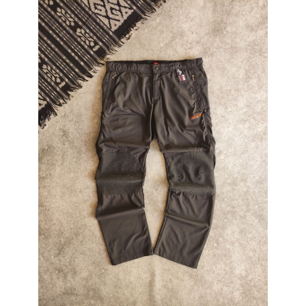 LAFUMA Celana Outdoor (NYC508) Celana Gunung Bahan Softshell Hangat Dan Nyaman