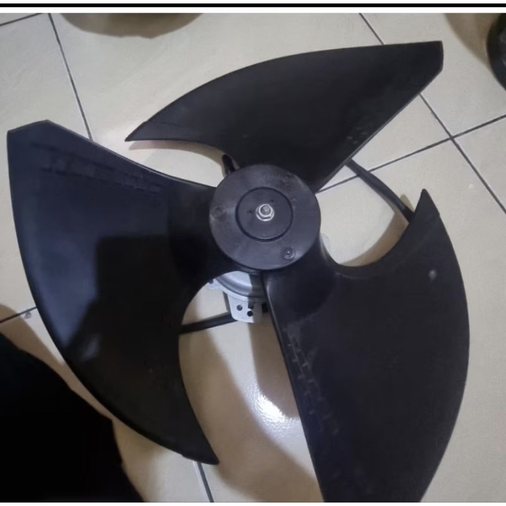 FAN Motor AC OUTDOOR LG Original Putar Kiri Sesuai Gambar