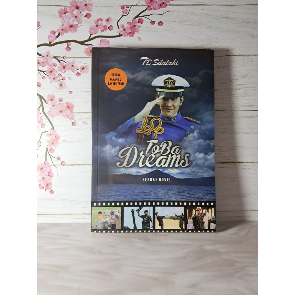 Buku/Novel Toba Dreams