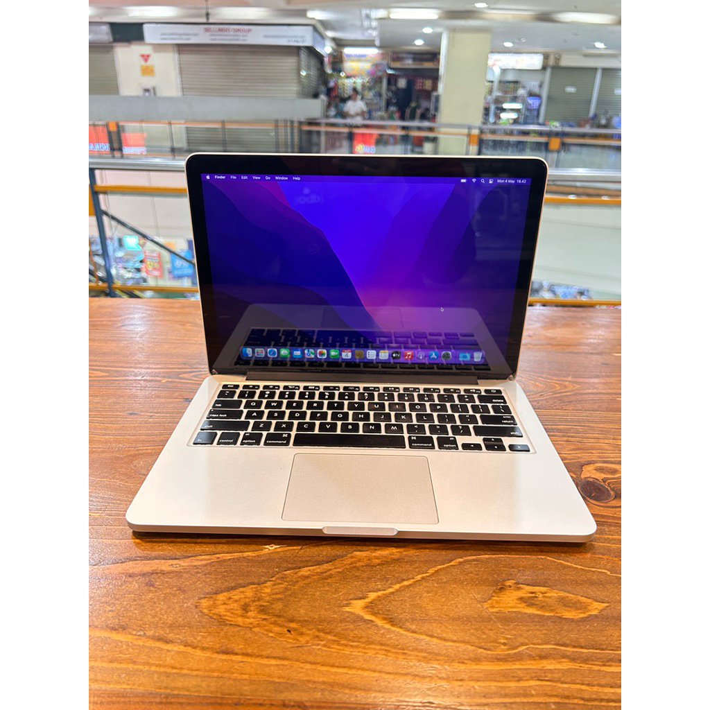 macbook pro retina 13inch 2015 i5 8:128